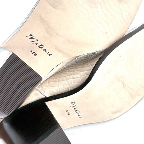 Matisse Ellis Cowboy Boots 8.5 White Croc Leather Ankle Booties Heel White - Picture 9 of 10